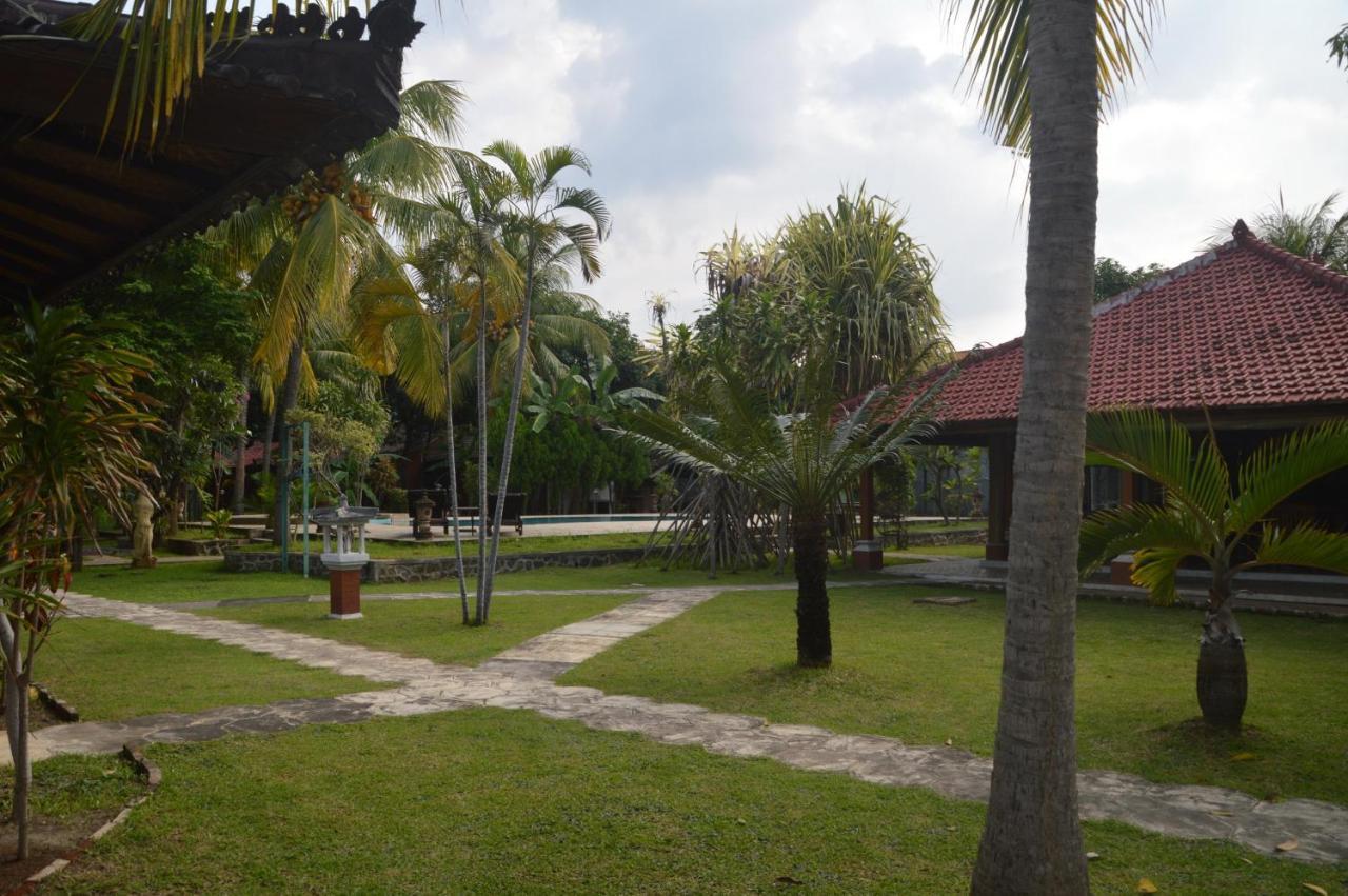 Bagus Beach Resort Lovina Buleleng  Exterior photo